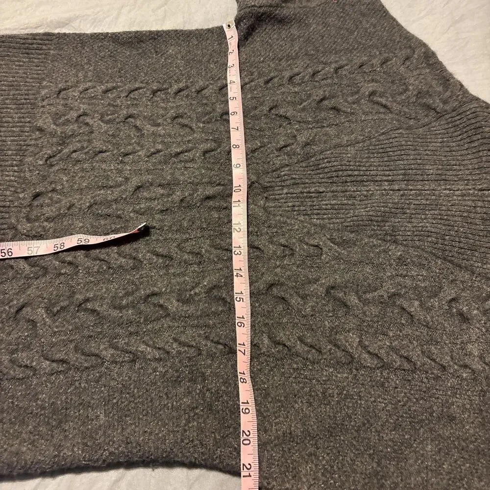 J Crew Men’s Medium Alpaca/wool Blend Cable Knot 1/4 Zip Sweater